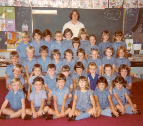 1013998_10201345885351229_1171949995_n