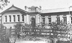 431870_10201236205009522_1489198825_n