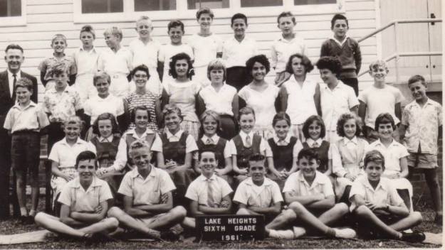 941195_10201728360115748_918841974_n